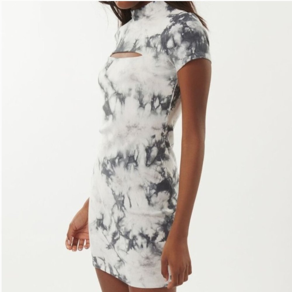 NWT Garage tie dye bodycon dress front cutout XS